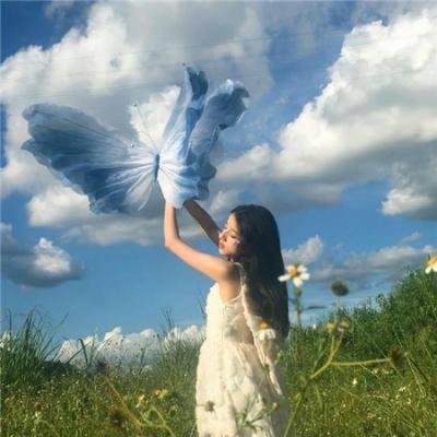 知名狗仔曝某女星与富商秘密交往两年，男方身家超百亿